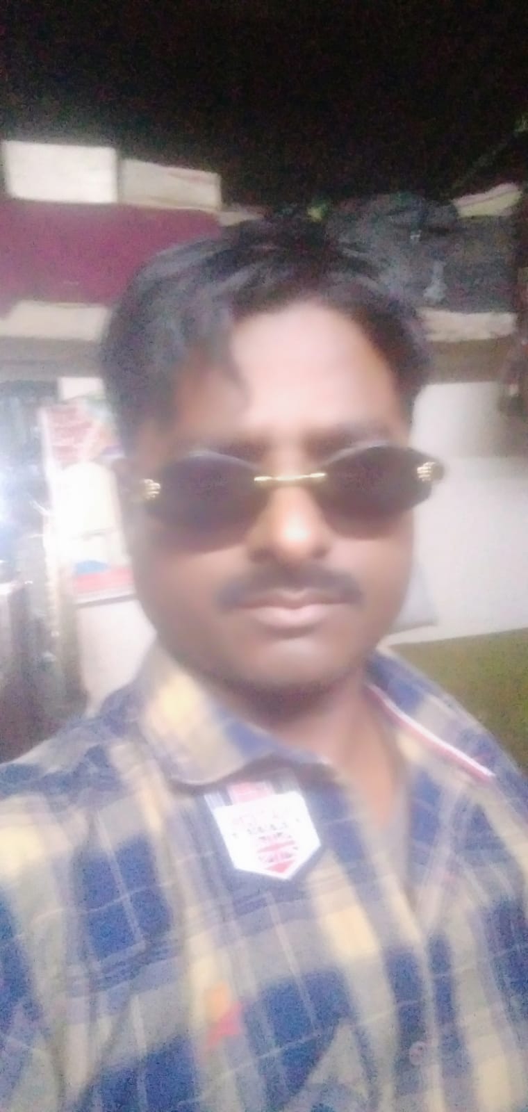 mustak